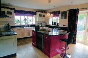 kitchen- click for photo gallery